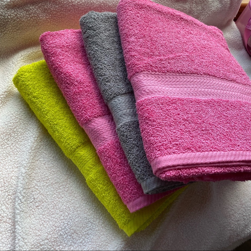 NEW Bath Towels